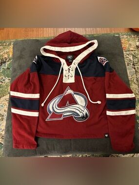 '47 Brand Colorado Avalanche Navy and Burgundy Lace-Up crop top Hockey Hoodie